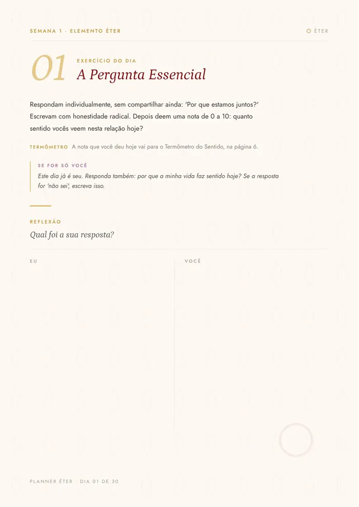 Página do dia 1, "A Pergunta Essencial", com o exercício e o espaço de reflexão.